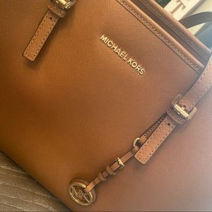 MICHAEL KORS LARGE TOTE BAG 👜